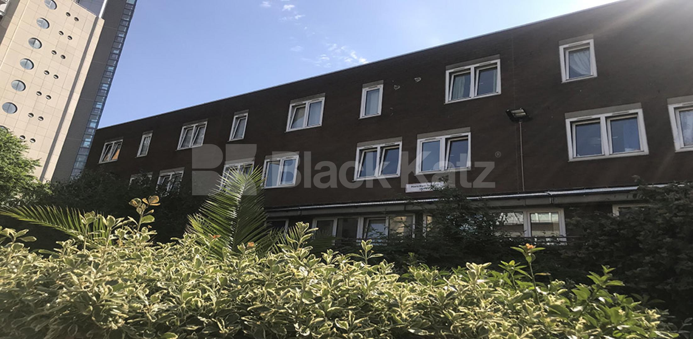 			NEW INSTRUCTION , 3 Bedroom, 1 bath, 1 reception Maisonette			 Hamilton Square, Kipling Street, London Bridge